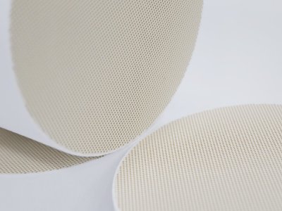 技术突破！国瓷材料建成年产1000万升蜂窝陶瓷载体的生产线