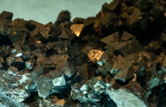 英国阿朗Calibus M LIBS锂矿分析仪助力中国企业非洲锂矿检测